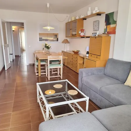 Apartment Acogedor Cerca De La Playa Con Aire Acondicionado - Hisp-236-180 *